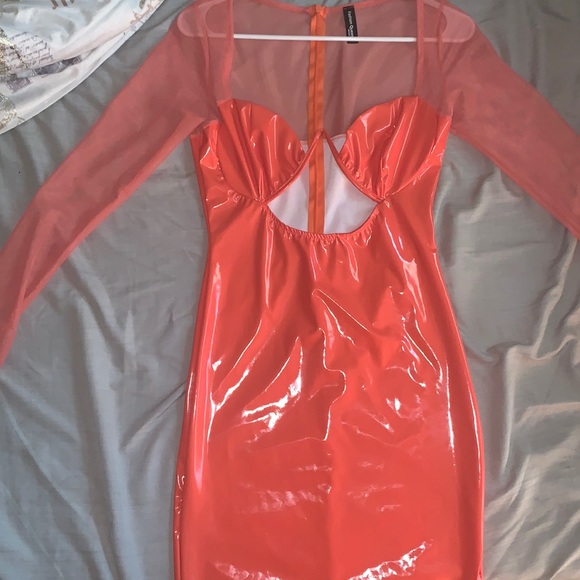 Dresses & Skirts - Dress